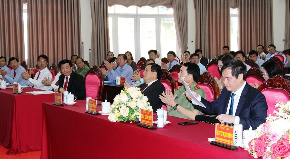 Đồng chí Phạm Hùng - Người cộng sản kiên trung, nhà lãnh đạo tài năng của Đảng và cách mạng Việt Nam ảnh 3 Đồng chí Phạm Hùng - Người cộng sản kiên trung, nhà lãnh đạo tài năng của Đảng và cách mạng Việt Nam ảnh 3