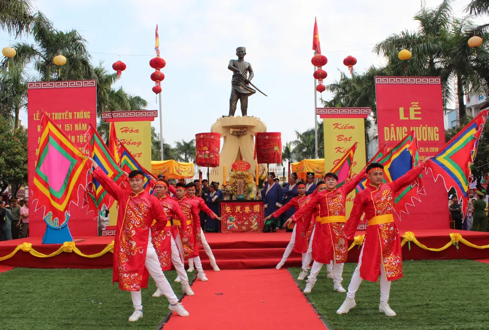 Kiên Giang: Rộn ràng lễ hội Anh hùng dân tộc Nguyễn Trung Trực ảnh 1