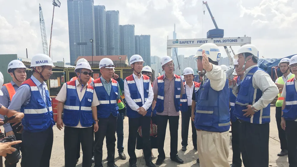 Quốc hội khảo sát thực tế để gỡ vướng cho metro Bến Thành - Suối Tiên ảnh 1