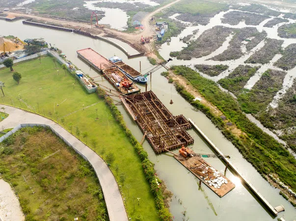 Dự án chống ngập 10 ngàn tỷ đồng: Thi công cầm chừng do vướng mặt bằng ảnh 2