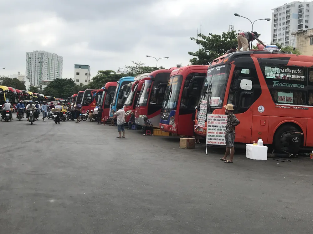 Bến xe vắng khách ảnh 4 Bến xe vắng khách ảnh 4