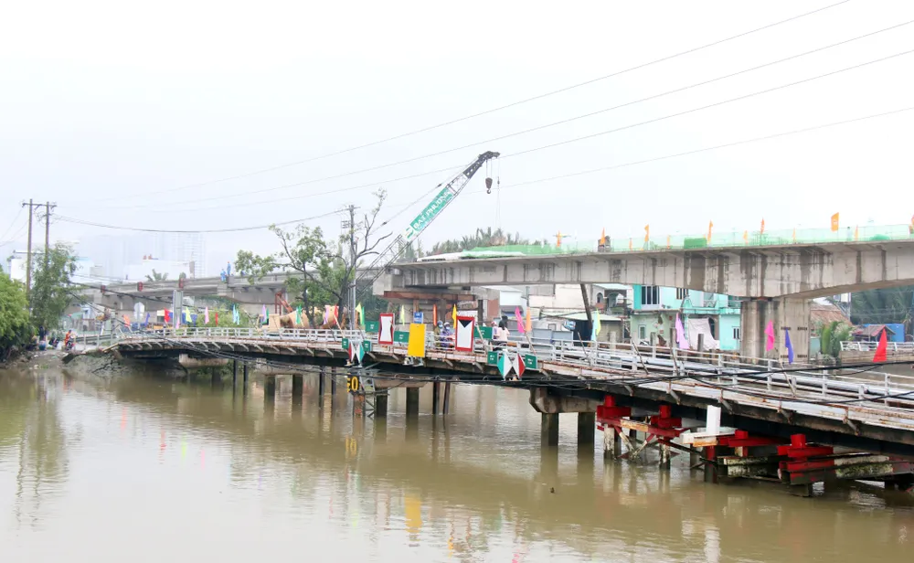 Hợp long cầu Phước Lộc huyện Nhà Bè sau 8 năm thi công ảnh 3