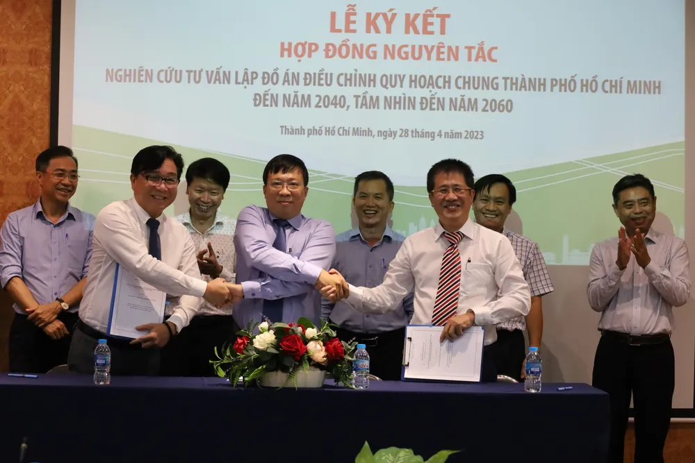 Các đơn vị sẽ thực hiện trước công tác thu thập thông tin, tài liệu, số liệu; phân tích đánh giá hiện trạng và triển khai các nội dung cơ bản lập đồ án quy hoạch. Ảnh: QUỐC HÙNG