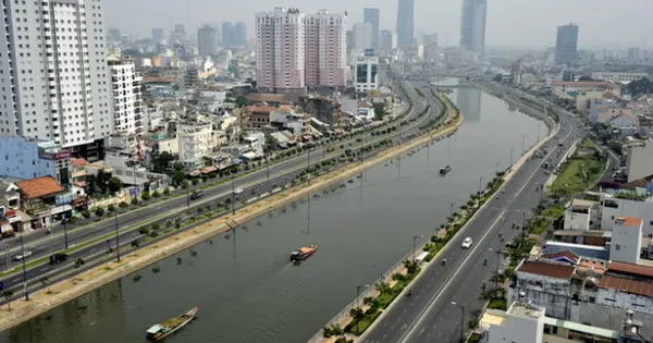 TPHCM đề nghị cấp phép môi trường để quản lý, vận hành nhà máy xử lý nước thải dự án “Cải thiện môi trường nước TPHCM, lưu vực kênh Tàu Hũ - Bến Nghé - Đôi - Tẻ” giai đoạn 1 và giai đoạn 2. Ảnh: QUỐC HÙNG TPHCM đề nghị cấp phép môi trường để quản lý, vận hành nhà máy xử lý nước thải dự án “Cải thiện môi trường nước TPHCM, lưu vực kênh Tàu Hũ - Bến Nghé - Đôi - Tẻ” giai đoạn 1 và giai đoạn 2. Ảnh: QUỐC HÙNG