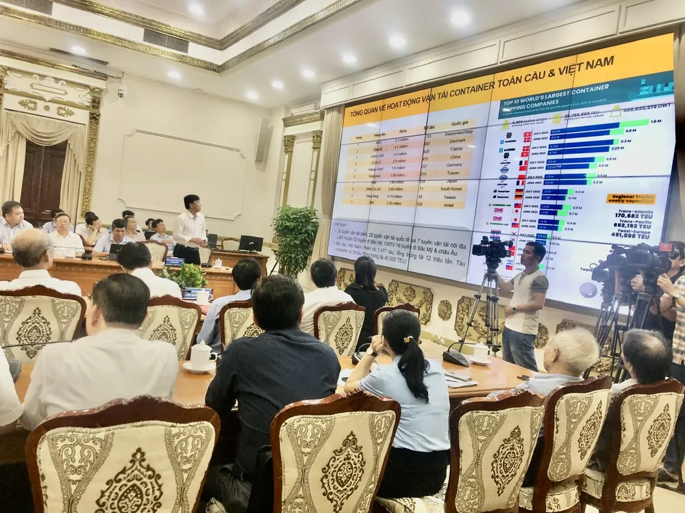 Các chuyên gia, nhà khoa học nhất trí cao triển khai dự án. Ảnh: QUỐC HÙNG