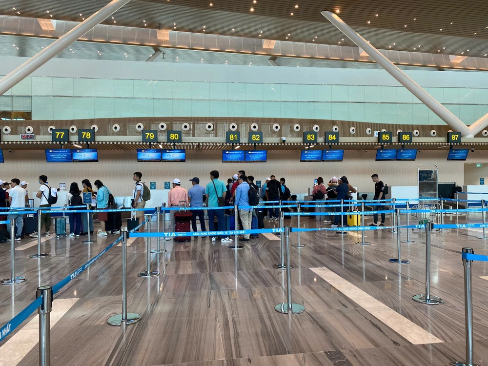 Ngày 17-5, dời toàn bộ các chuyến bay nội địa Vietnam Airlines sang nhà ga T3 ảnh 2 14sb1.jpg