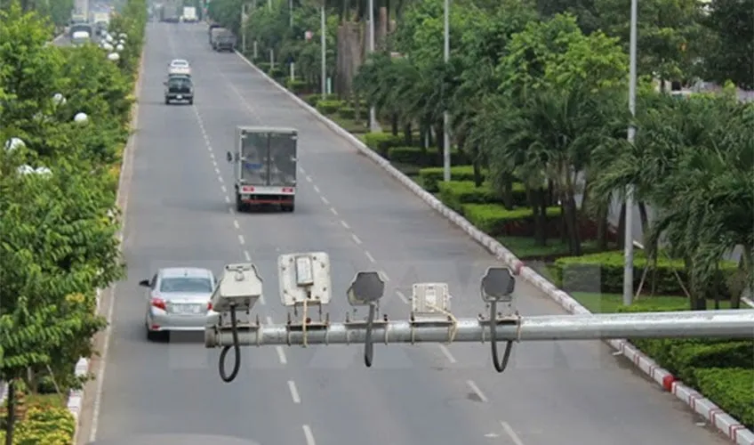 Đồng bộ hệ thống giám sát điều hành giao thông đường Vành đai 3 TPHCM. Ảnh: QUỐC HÙNG 7 hTGS.jpg