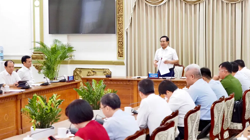 Chủ tịch UBND TPHCM Nguyễn Văn Được yêu cầu hoàn thành các đầu việc quan trọng trước tháng 10-2025. Ảnh: HOÀNG HÙNG 2.jpg