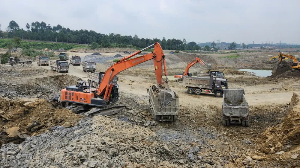 Khởi công xây dựng Nhà máy Thủy điện Trị An (tỉnh Đồng Nai). Ảnh: QUỐC HÙNG 19 NM.jpg