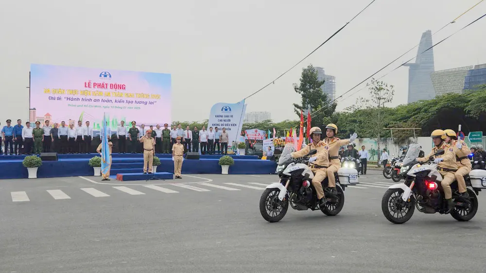 TPHCM ban hành Kế hoạch phát động “Tháng an toàn đến trường - Tháng 9” cho học sinh các bậc học trong năm học 2025 - 2026. Ảnh: QUỐC HÙNG ATGT.jpg