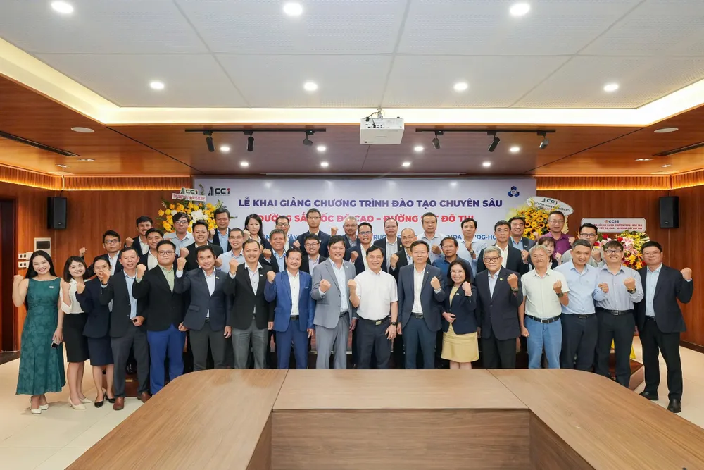 Chương trình đào tạo chuyên sâu “Đường sắt tốc độ cao - Đường sắt đô thị”. Ảnh: QUỐC HÙNG 29 CC1.jpg