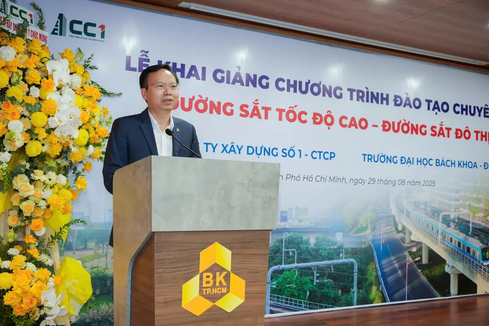 GS.TS Mai Thanh Phong, Hiệu trưởng Trường Đại học Bách khoa: chương trình đào tạo bền vững, góp phần hình thành thế hệ kỹ sư chất lượng cao cho đất nước. Ảnh: QUỐC HÙNG 29CC1b.jpg