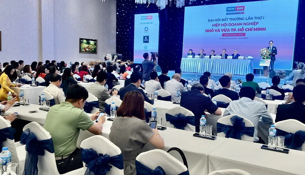 Quang cảnh hội nghị. Ảnh: LÊ VĂN HỶ 24b.jpg