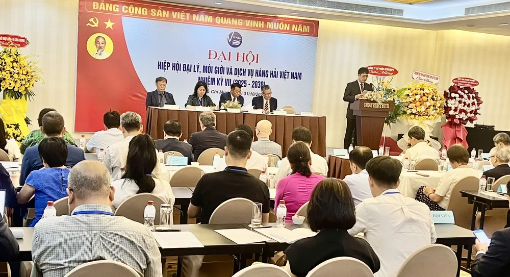 Quang cảnh đại hội. Ảnh: QUỐC HÙNG 31d.jpg