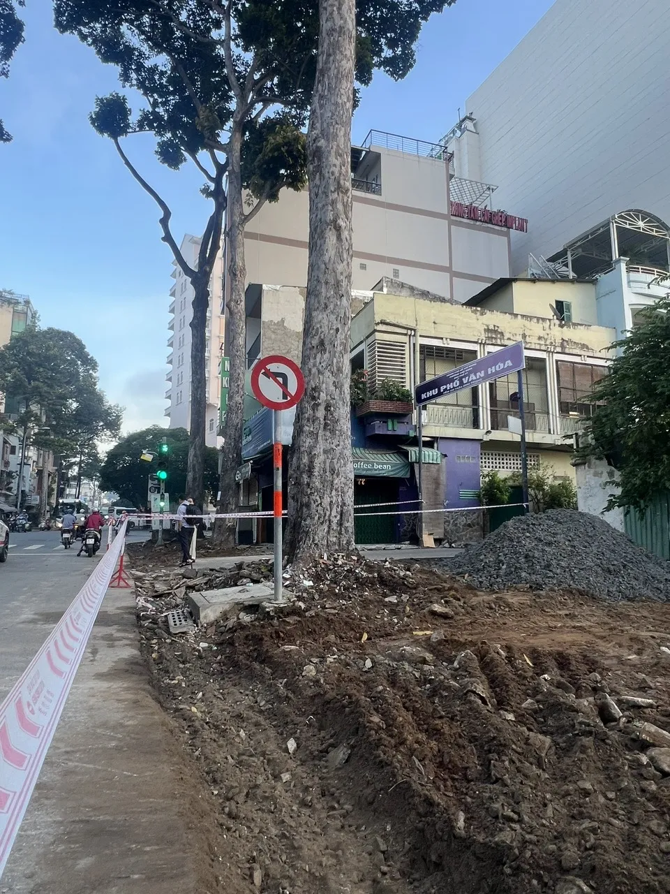 Modernizarea și extinderea străzii Tran Binh Trong, sectorul Vuon Lai. Fotografie: QUOC HUNG 11TBtrong1.jpg