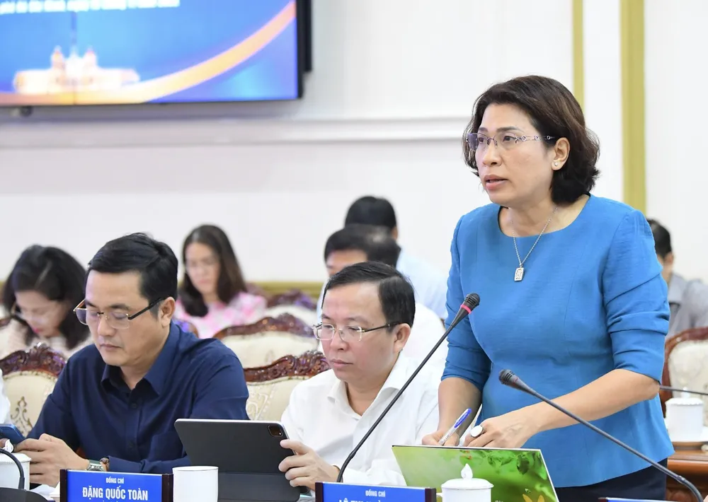 Nâng cao trách nhiệm hành chính, trách nhiệm công vụ tạo động lực phát triển ảnh 4