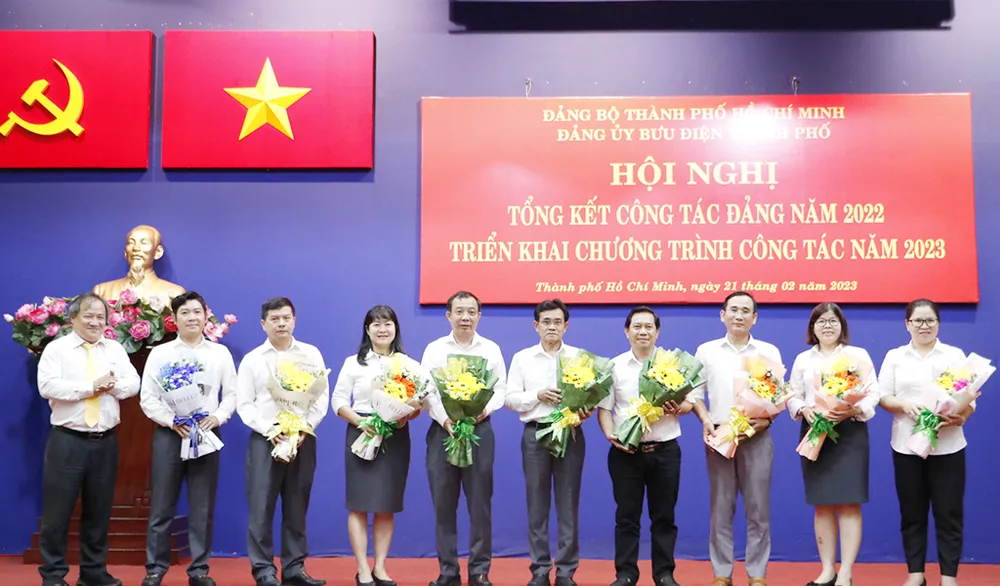 Các đơn vị có thành tích xuất sắc được khen thưởng tại hội nghị