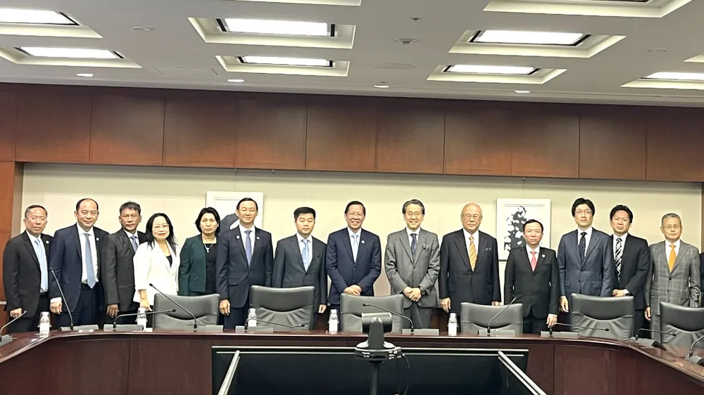 Đoàn đại biểu TPHCM cùng lãnh đạo JBIC tại buổi làm việc