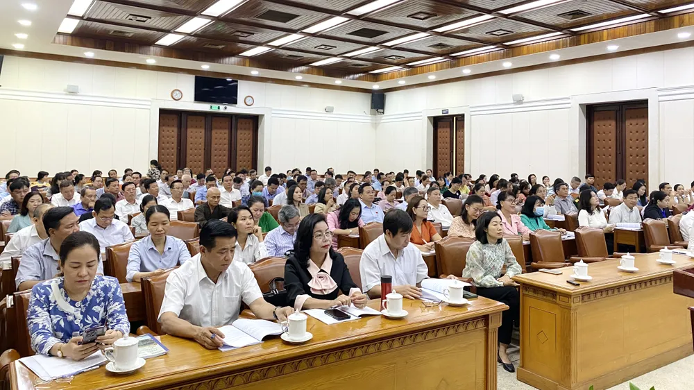 Các đại biểu dự hội nghị Các đại biểu dự hội nghị