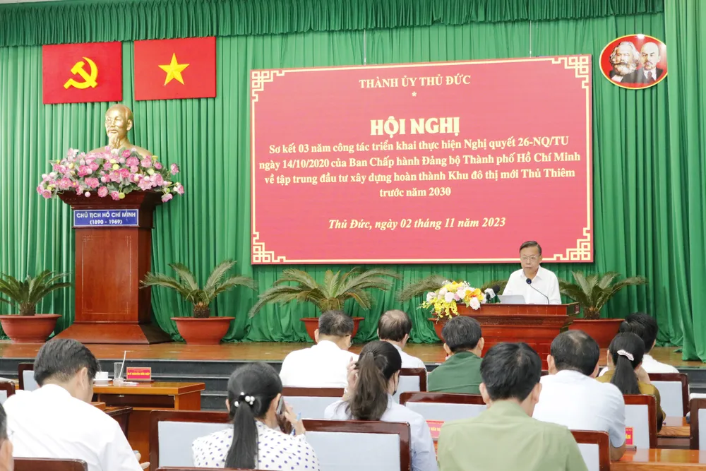 Bí thư Thành ủy TP Thủ Đức Nguyễn Hữu Hiệp phát biểu tại hội nghị