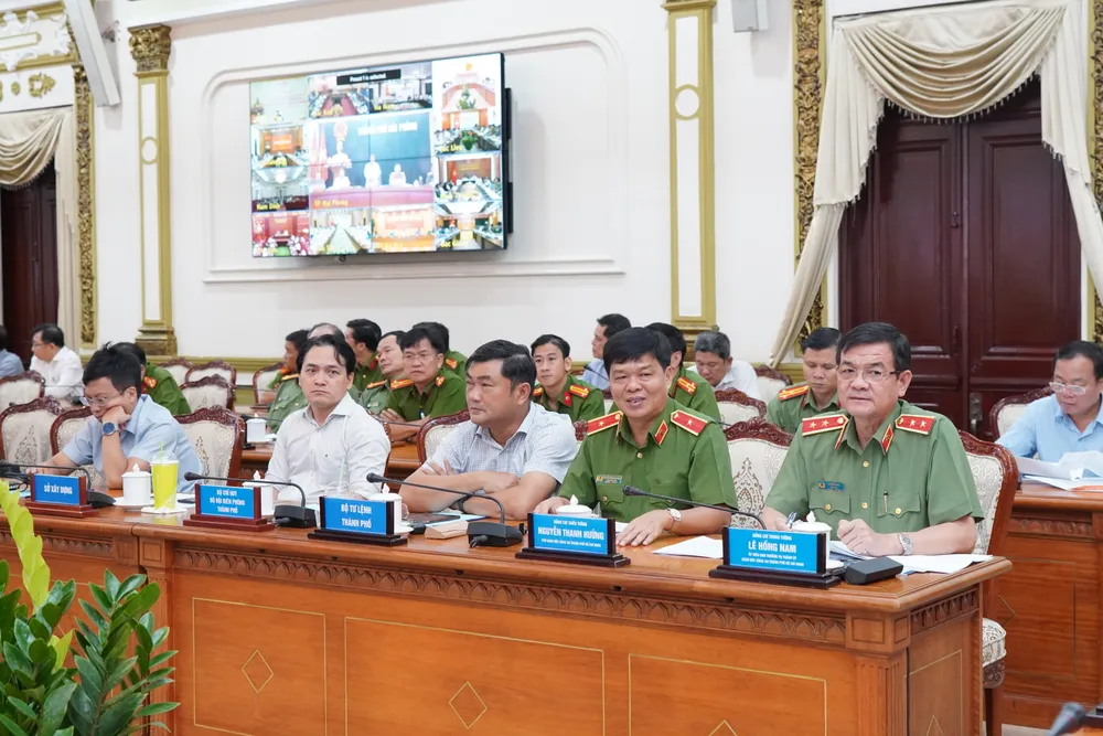 Các đại biểu dự hội nghị tại điểm cầu TPHCM. Ảnh: HOÀNG HÙNG