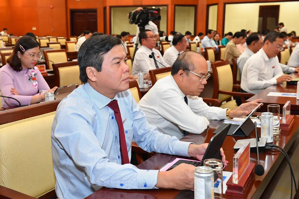 Đại biểu HĐND TPHCM dự kỳ họp. Ảnh: VIỆT DŨNG Đại biểu HĐND TPHCM dự kỳ họp. Ảnh: VIỆT DŨNG