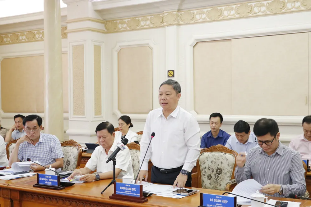 Phó Chủ tịch UBND TPHCM Dương Anh Đức phát biểu tại buổi giám sát. Ảnh: NGÔ BÌNH Phó Chủ tịch UBND TPHCM Dương Anh Đức phát biểu tại buổi giám sát. Ảnh: NGÔ BÌNH