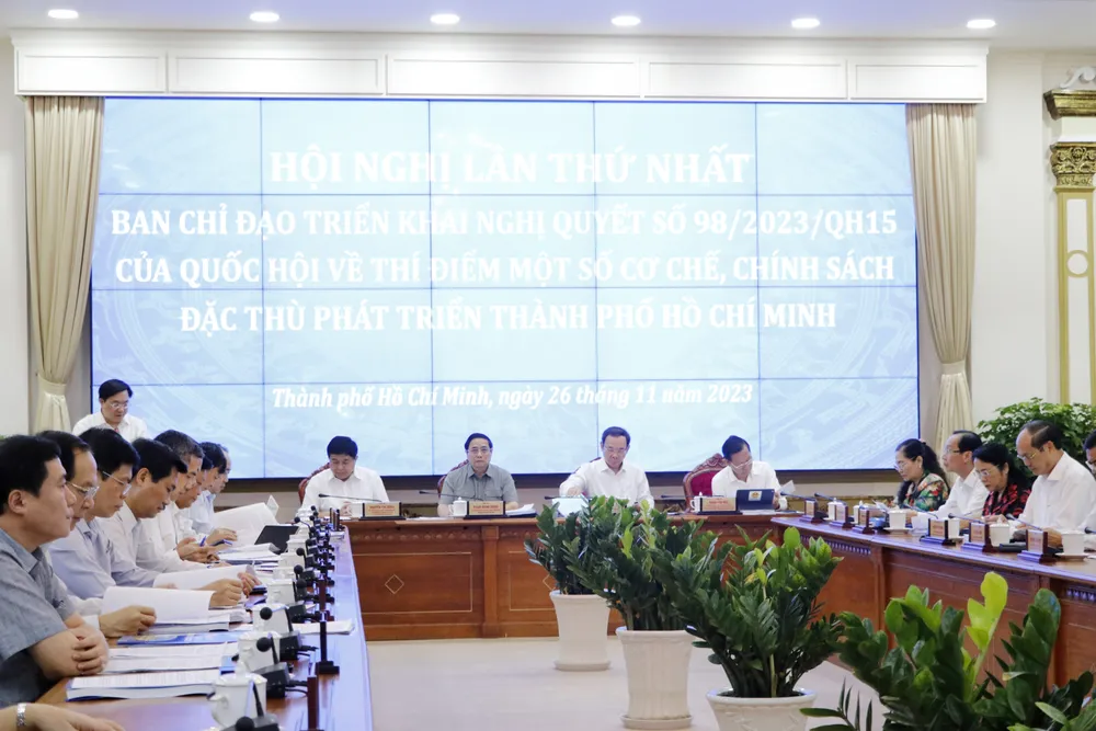 Quang cảnh phiên họp. Ảnh: NGÔ BÌNH Quang cảnh phiên họp. Ảnh: NGÔ BÌNH