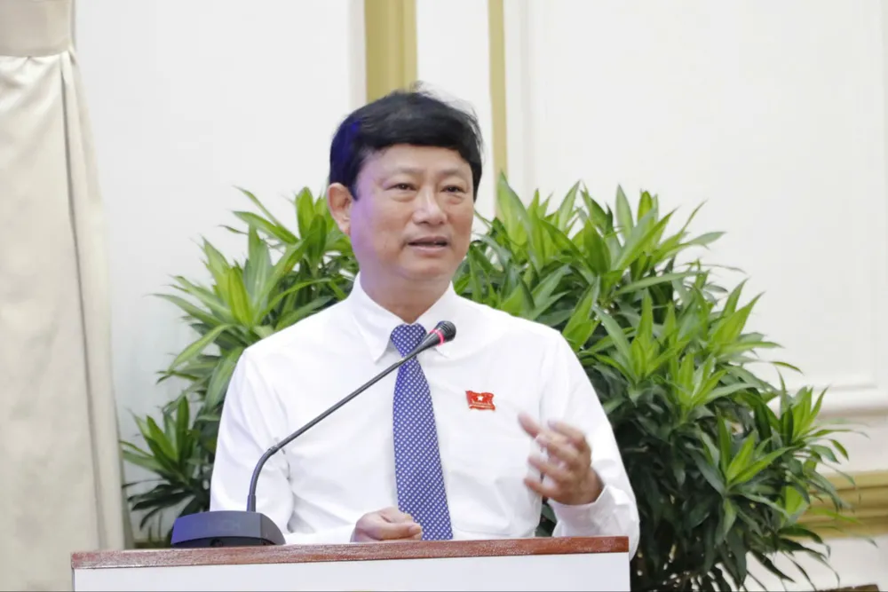 Đồng chí Võ Văn Minh phát biểu tại buổi lễ 474d98359770212e7861.jpg