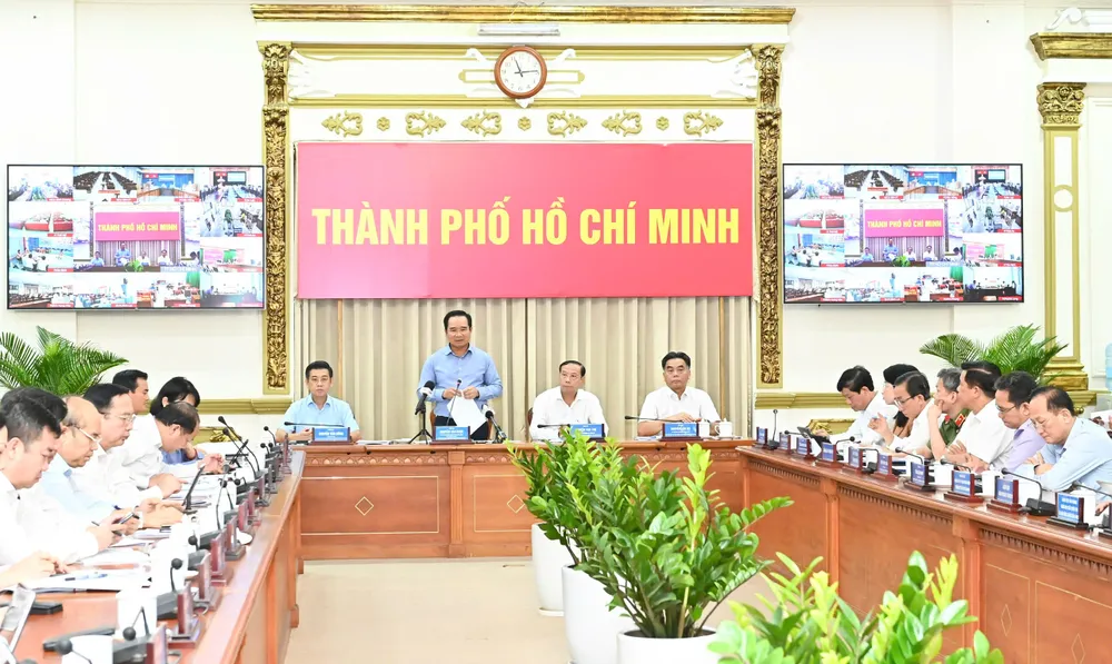 Quang cảnh phiên họp. Ảnh: VIỆT DŨNG z6770351006772_95b8ec7e85b3c513f0c91a3cc7a2f4ca.jpg