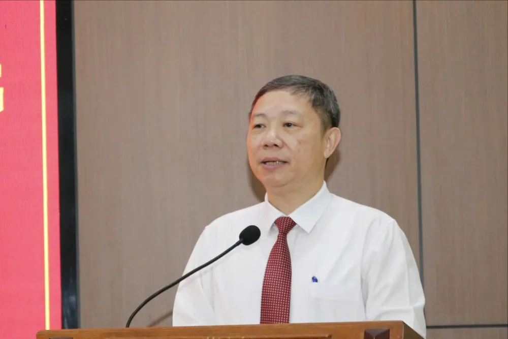 Đồng chí Dương Anh Đức phát biểu nhận nhiệm vụ z6812822121619_ba635c4533a65c4f46e42eac09591ecd.jpg