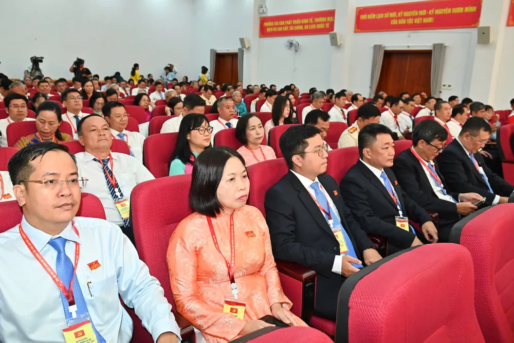 Đại biểu dự đại hội. Ảnh: VIỆT DŨNG z6922081053411_ad18e407336abcbe271505920a06ab72.jpg