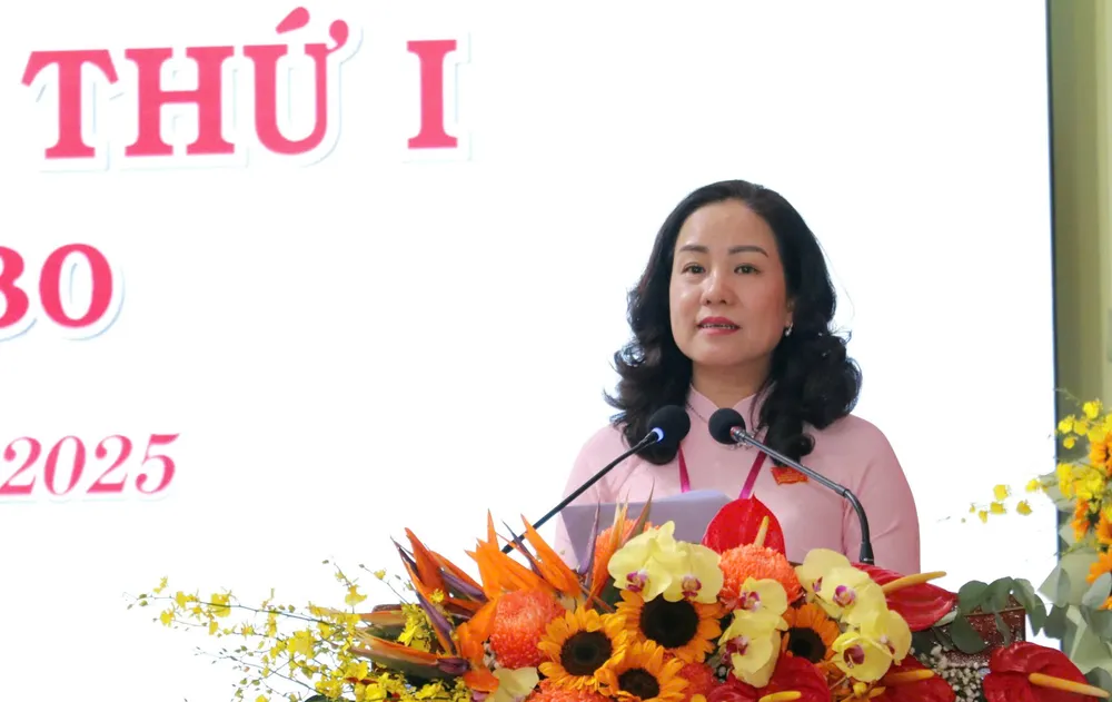 Bí thư Đảng ủy phường Bình Quới Đỗ Thị Minh Quân phát biểu z6925634525969_67cb7535f1c2851b211b9d0dd7beda84.jpg