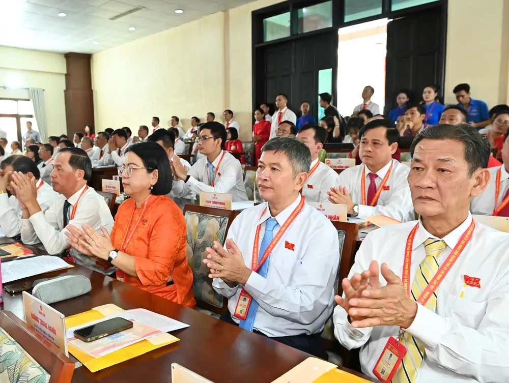 Đại biểu dự đại hội z6936670327233_28d5f6518a5abe1778de74a0e5c546fb.jpg
