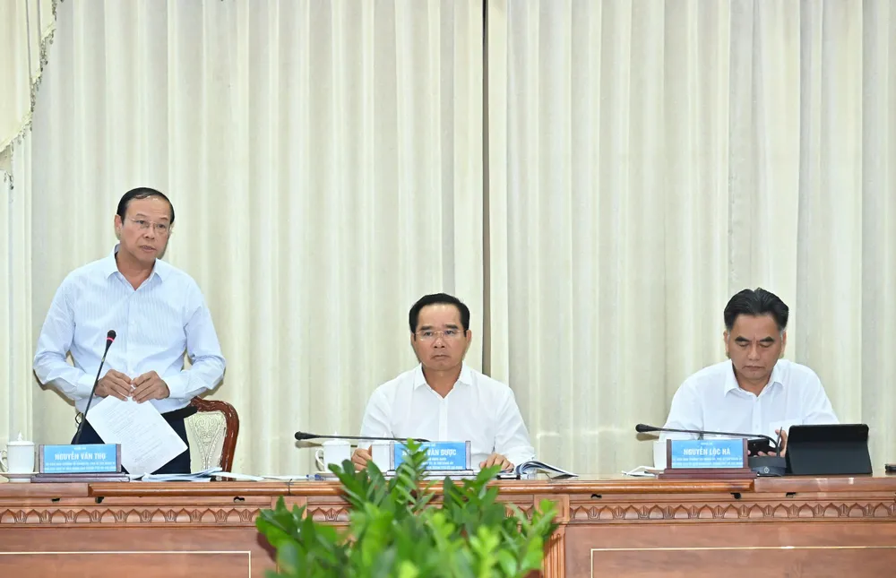 Phó Chủ tịch Thường trực UBND TPHCM Nguyễn Văn Thọ phát biểu tại phiên họp z6993187494230_3b68a34f6163007fec9d2bf4f3ca1119.jpg