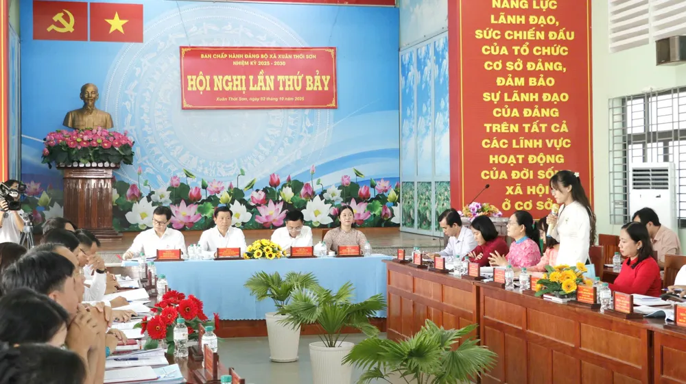 Quang cảnh hội nghị z7073140619913_888fba3648ecc32e7bee1e72b5a21849.jpg