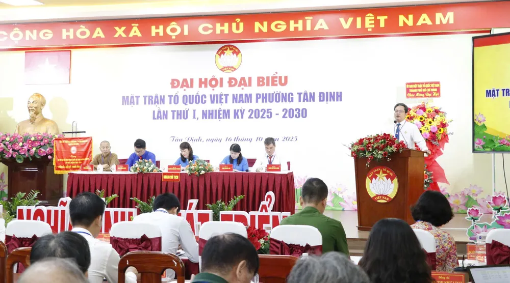 Phó Chủ tịch Ủy ban MTTQ Việt Nam TPHCM Phạm Minh Tuấn phát biểu tại đại hội z7122250482101_82021facb8852f4aadfab48f5b73fb57.jpg