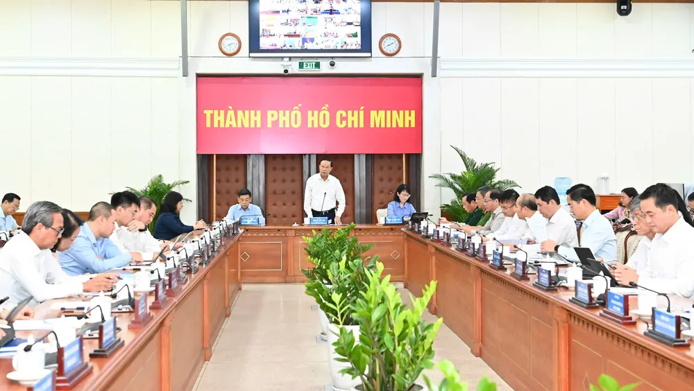 Quang cảnh phiên họp. Ảnh: VIỆT DŨNG 33ddd14928f1a5affce0.jpg