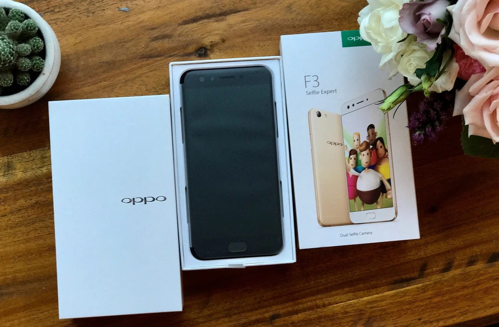 Phiên bản màu đen của OPPO F3 đã có mặt tại thị trường Việt Nam