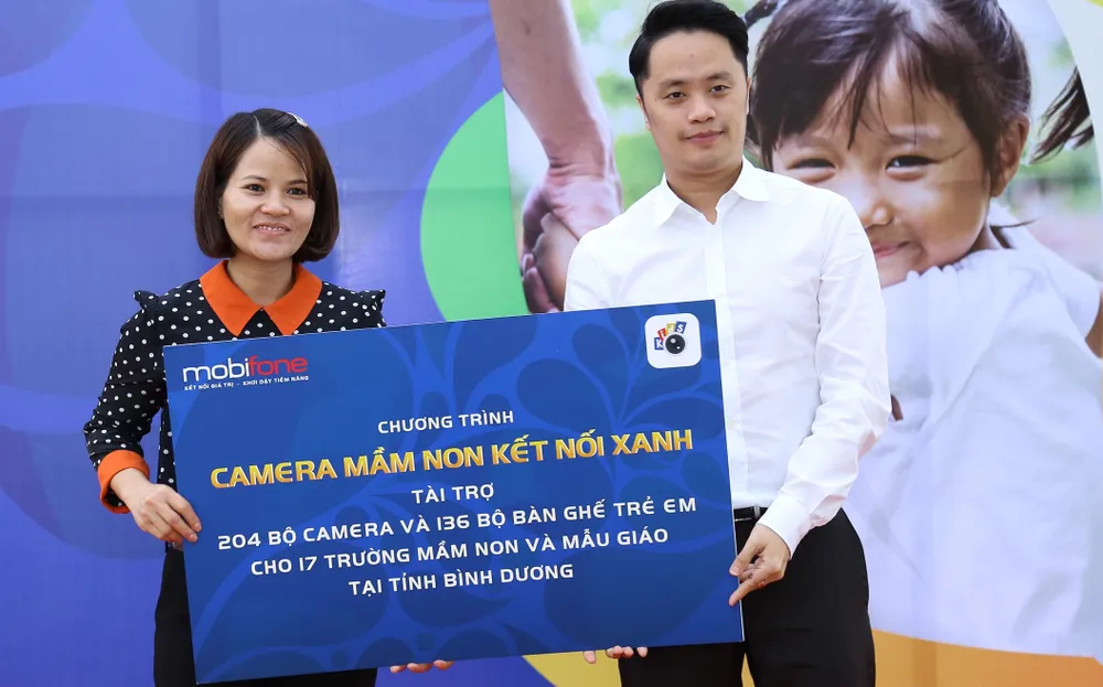 MobiFone mang nhiều giá trị cho công nhân ảnh 1 MobiFone mang nhiều giá trị cho công nhân ảnh 1