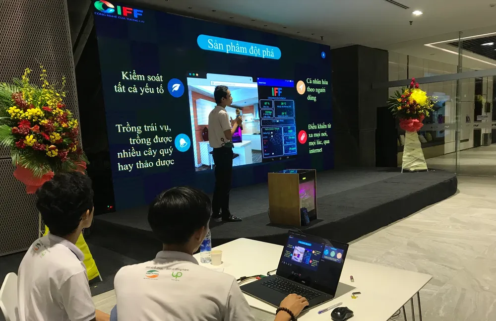 Cuộc thi Vietnam IoT Hackathon 2017: Chiến thắng thuộc về 4 đội ảnh 1