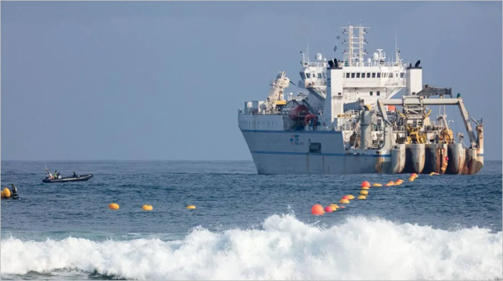 Hoàn thiện tuyến cáp hiện đại nhất xuyên Đại Tây Dương  ảnh 1