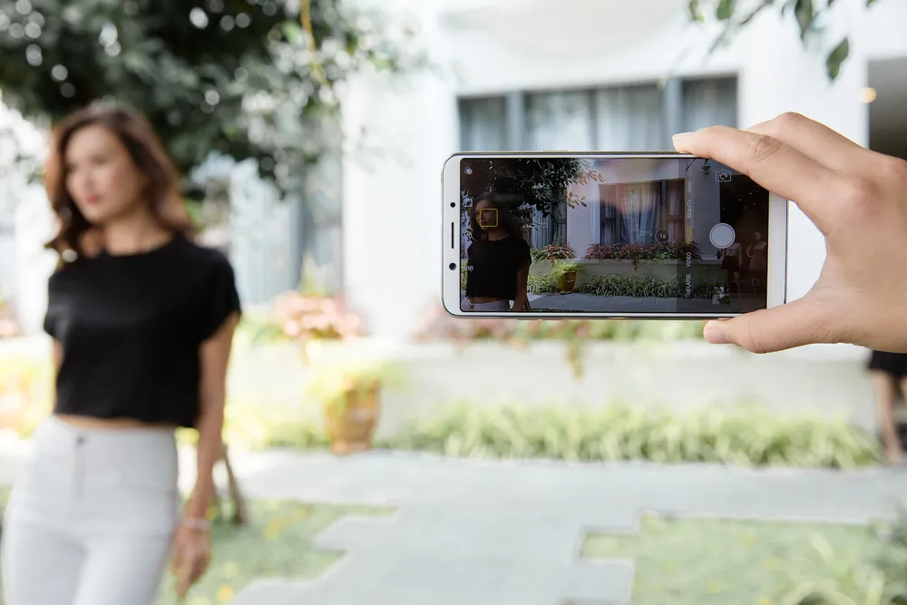 OPPO F5, càng selfie càng đẹp ảnh 4