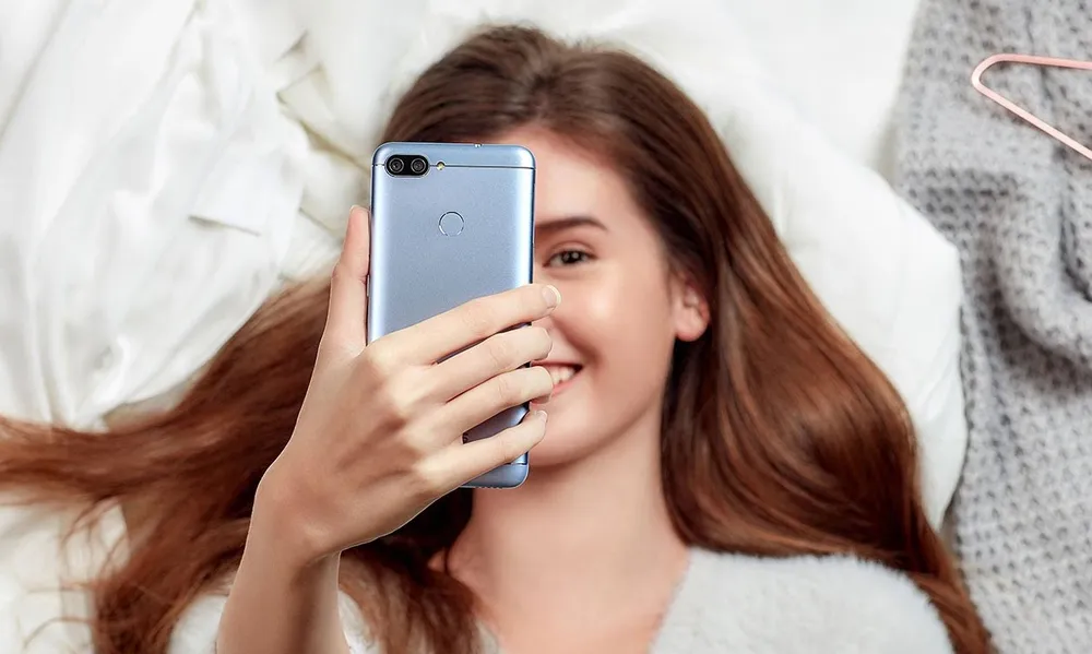 ZenFone Max Plus với giá 5.490.000 đồng ảnh 3