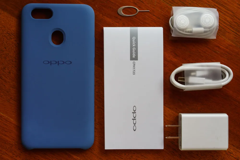 Chỉ có 4.500 máy OPPO F5 xanh thạch anh ảnh 3 Chỉ có 4.500 máy OPPO F5 xanh thạch anh ảnh 3