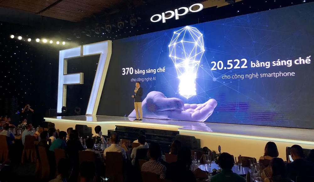 OPPO F7 đạt được 16.000 đơn hàng chỉ trong 3 ngày đầu pre-order  ​ ảnh 3