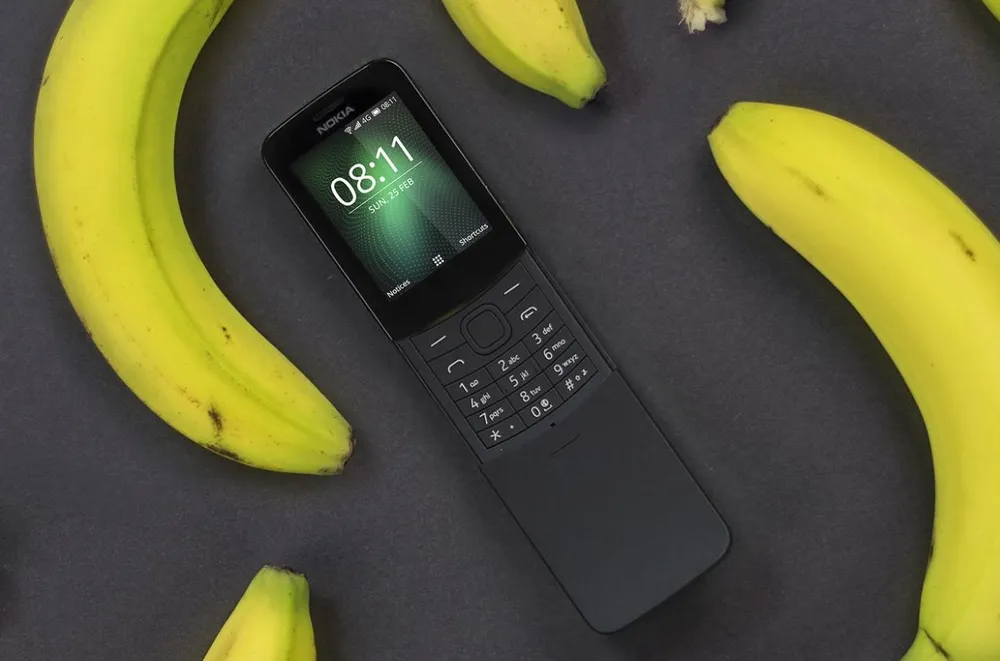 Nokia 8110 “quả chuối” giá 1.680.000 đồng ảnh 2