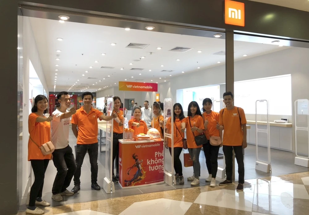 Thánh SIM lên kệ tại 6 cửa hàng Mi Store