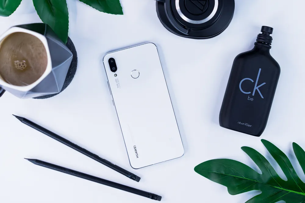 Nova 3i phiên bản màu trắng ngọc trai giá gần 7 triệu đồng ảnh 1 Nova 3i phiên bản màu trắng ngọc trai giá gần 7 triệu đồng ảnh 1