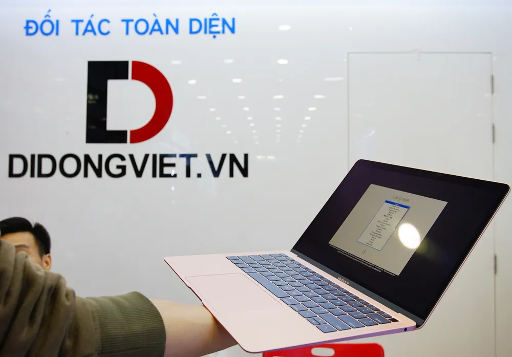Di Động Việt đã bán iPad Pro 2018 và Macbook Air 2018  ảnh 1